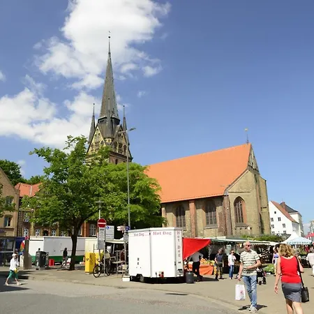 Fewo1846 - Altes Steuermannhaus - Uriges Reihenhaus Mit 2 Schlafzimmern In Der Altstadt *