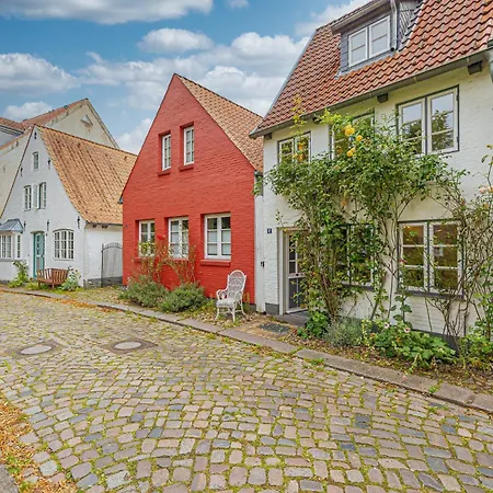 Fewo1846 - Altes Steuermannhaus - Uriges Reihenhaus Mit 2 Schlafzimmern In Der Altstadt *